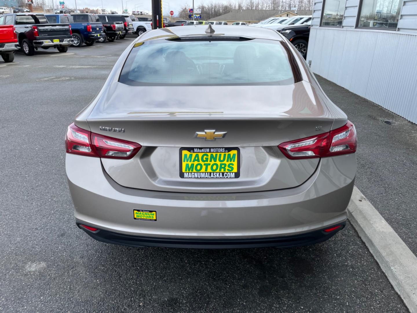 2022 TAN /Black CHEVROLET MALIBU LT (1G1ZD5ST5NF) with an 1.5L engine, Continuously Variable transmission, located at 1960 Industrial Drive, Wasilla, 99654, (907) 274-2277, 61.573475, -149.400146 - Photo#3